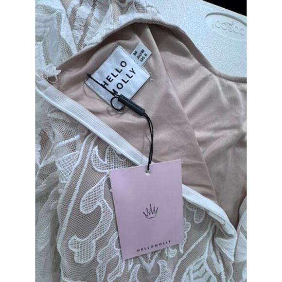 NWT!! "Mello Molly" Midi Dress Lace Needs Stitched On Ruffle Cottage Core Hoco - Picture 15 of 15